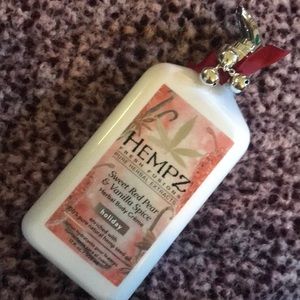 Hempz Sweet Red Pear & Vanilla Spice Body Creme